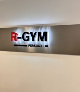 【R-GYM】R-GYM Personalフロント- 広島パーソナルトレーニング専門R-GYM Presonal